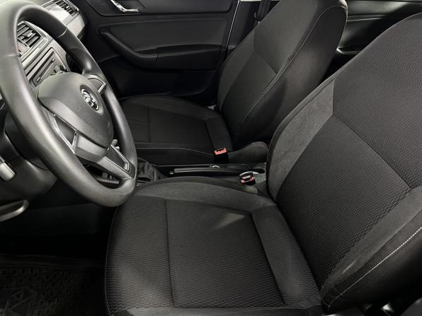 Skoda Rapid I с пробегом 2014 года, цена 1 230 000 рублей, 64793 км, лифтбек, Автокод Объявления