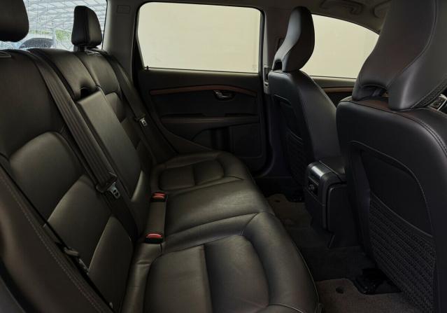 Volvo XC70 II Рестайлинг с пробегом 2015 года, цена 2 230 000 рублей, 179434 км, универсал, Автокод Объявления