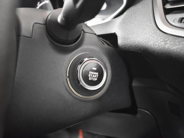 Ford Fiesta Mk6 Рестайлинг с пробегом 2015 года, цена 649 900 рублей, 148805 км, хэтчбек, Автокод Объявления