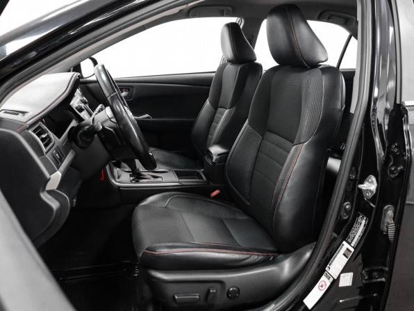 Toyota Camry VII (XV50) Рестайлинг с пробегом 2015 года, цена 1 820 000 рублей, 143404 км, седан, Автокод Объявления