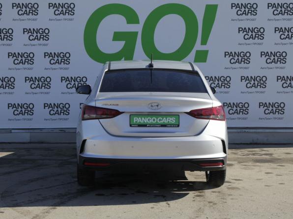 Hyundai Solaris II с пробегом 2020 года, цена 1 430 000 рублей, 60186 км, седан, Автокод Объявления