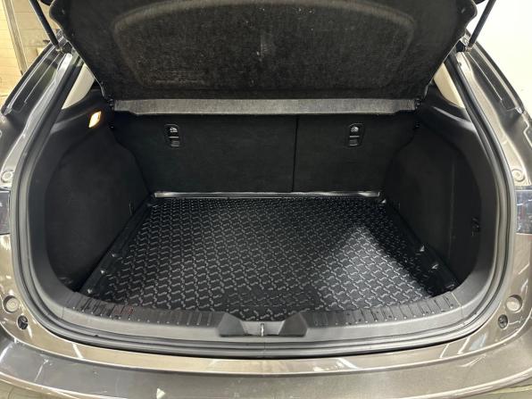 Mazda 3 III (BM) с пробегом 2013 года, цена 1 350 000 рублей, 136000 км, хэтчбек, Автокод Объявления