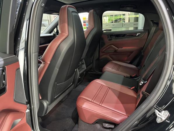 Porsche Cayenne IV с пробегом 2026 года, цена 18 900 000 рублей, 10 км, внедорожник, Автокод Объявления