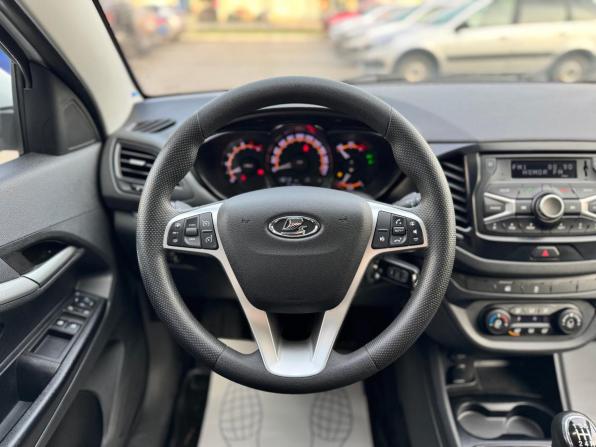 Lada (ВАЗ) Vesta I с пробегом 2019 года, цена 880 000 рублей, 130718 км, седан, Автокод Объявления