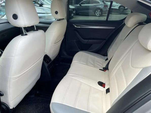 Skoda Octavia III (A7) Рестайлинг с пробегом 2018 года, цена 1 800 000 рублей, 179124 км, лифтбек, Автокод Объявления