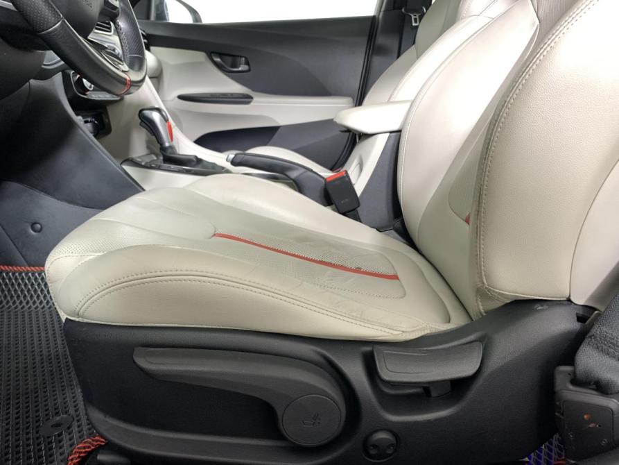 Hyundai Veloster II Москва  - изображение 16