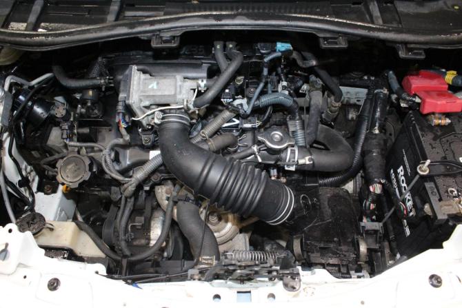 Toyota iQ с пробегом 2009 года, цена 599 000 рублей, 114603 км, хэтчбек, Автокод Объявления