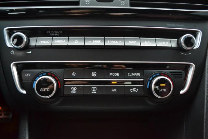 Kia Optima IV Рестайлинг с пробегом 2019 года, цена 2 300 000 рублей, 150420 км, седан, Автокод Объявления