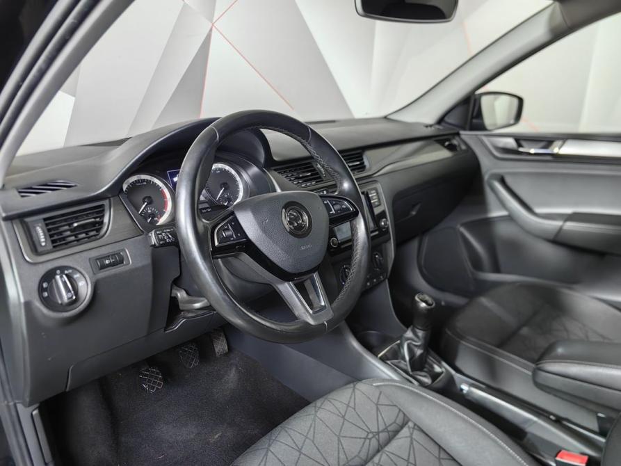 Skoda Rapid I Рестайлинг Москва  - изображение 19