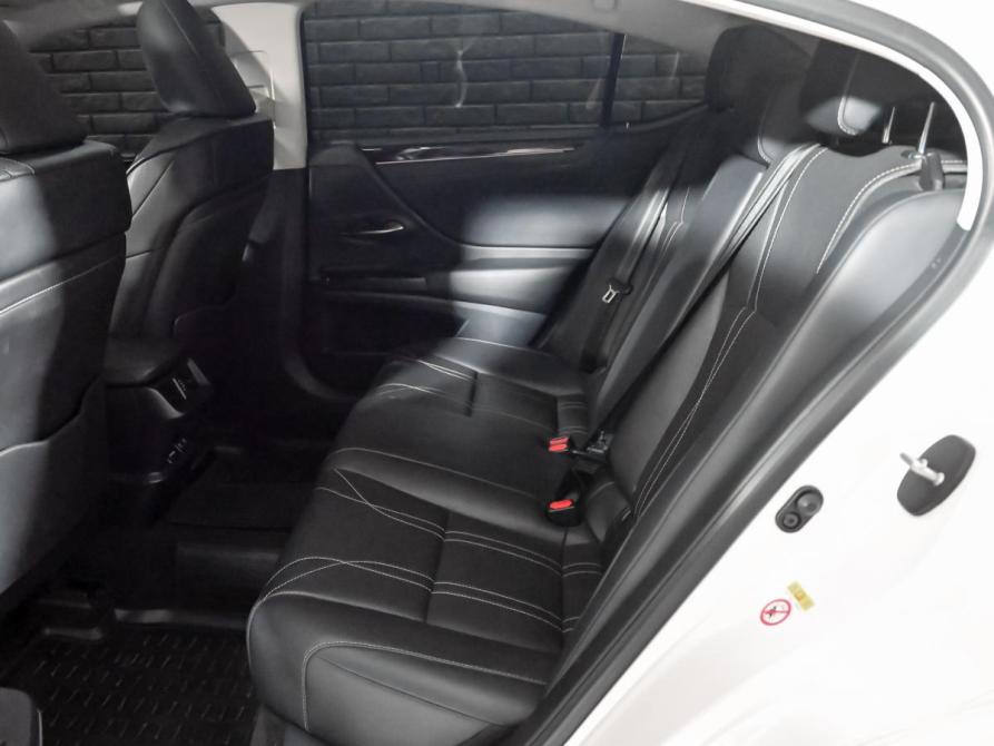 Lexus ES VII Екатеринбург  - изображение 21