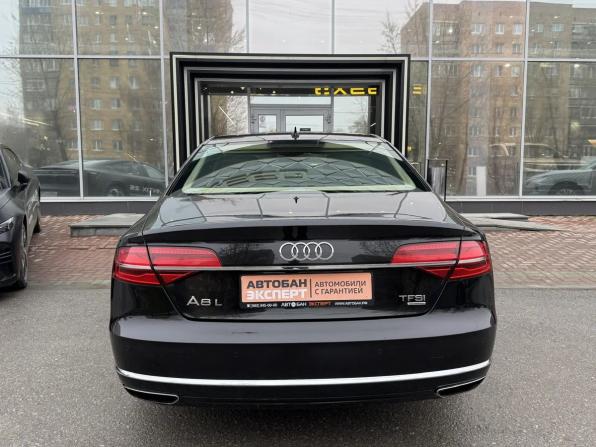 Audi A8 III (D4) Рестайлинг с пробегом 2016 года, цена 2 755 000 рублей, 260900 км, седан, Автокод Объявления