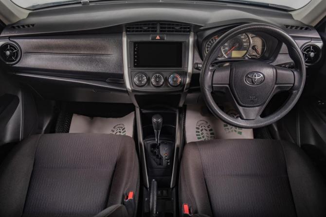 Toyota Corolla XI (E160 E170) Рестайлинг 2 с пробегом 2018 года, цена 1 549 000 рублей, 57000 км, универсал, Автокод Объявления