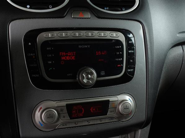 Ford Focus II Рестайлинг с пробегом 2010 года, цена 629 995 рублей, 174238 км, хэтчбек, Автокод Объявления