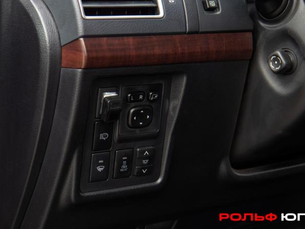 Toyota Land Cruiser Prado 150 Series Рестайлинг 1 с пробегом 2015 года, цена 2 999 000 рублей, 195961 км, внедорожник, Автокод Объявления