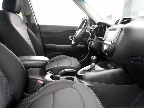 Kia Soul II Рестайлинг с пробегом 2017 года, цена 1 549 000 рублей, 134764 км, хэтчбек, Автокод Объявления