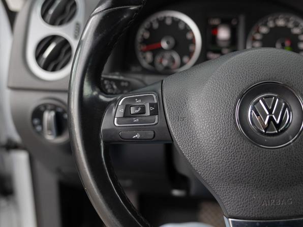 Volkswagen Tiguan I Рестайлинг с пробегом 2015 года, цена 1 750 000 рублей, 179560 км, внедорожник, Автокод Объявления