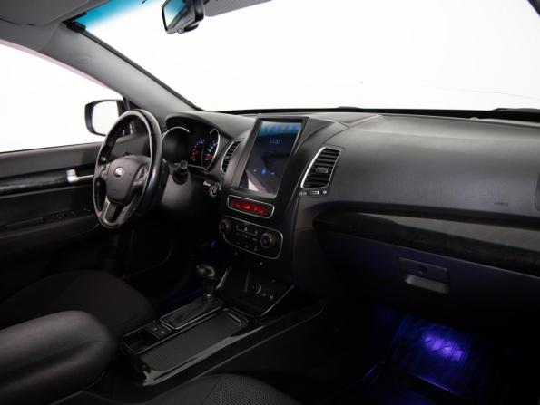 Kia Sorento II Рестайлинг с пробегом 2019 года, цена 2 275 000 рублей, 104851 км, внедорожник, Автокод Объявления