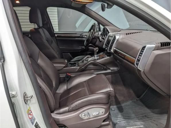 Porsche Cayenne II (958) с пробегом 2013 года, цена 2 590 000 рублей, 326520 км, внедорожник, Автокод Объявления