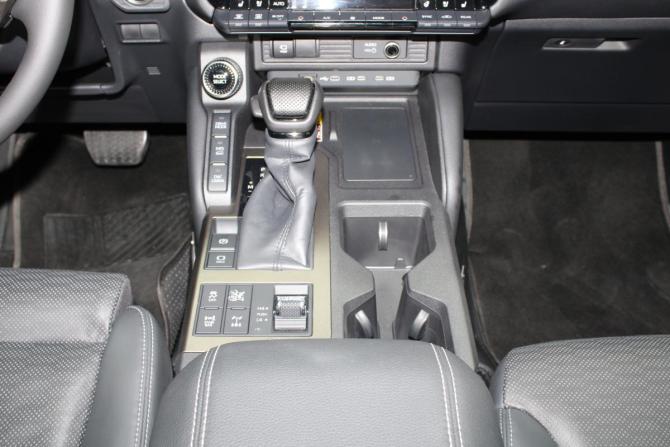 Toyota Land Cruiser Prado 250 Series с пробегом 2024 года, цена 13 600 000 рублей, 5940 км, внедорожник, Автокод Объявления