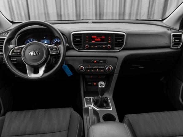 Kia Sportage IV Рестайлинг с пробегом 2018 года, цена 1 650 000 рублей, 180534 км, внедорожник, Автокод Объявления
