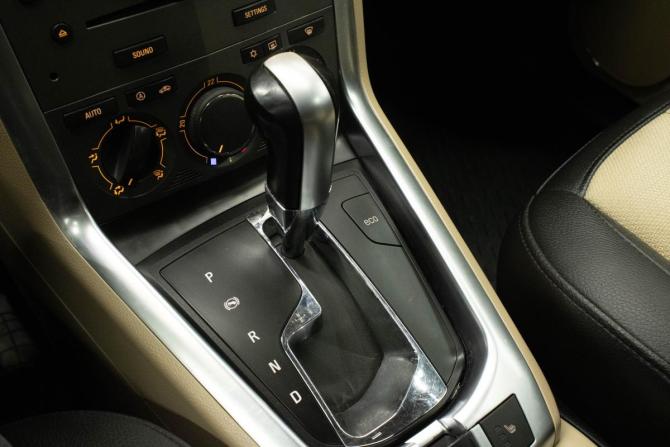 Opel Antara I Рестайлинг с пробегом 2013 года, цена 967 000 рублей, 247365 км, внедорожник, Автокод Объявления