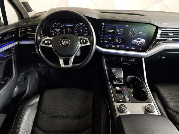 Volkswagen Touareg III с пробегом 2018 года, цена 5 000 000 рублей, 104100 км, внедорожник, Автокод Объявления