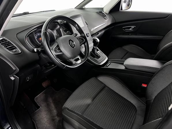 Renault Scenic IV с пробегом 2018 года, цена 1 570 000 рублей, 180999 км, компактвэн, Автокод Объявления