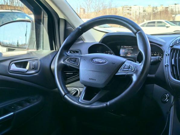 Ford Kuga II Рестайлинг с пробегом 2017 года, цена 1 650 000 рублей, 85000 км, внедорожник, Автокод Объявления