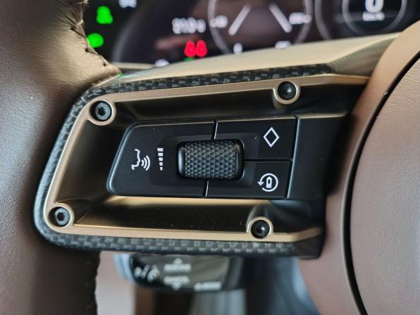 Porsche Taycan I с пробегом 2021 года, цена 13 500 000 рублей, 28889 км, универсал, Автокод Объявления
