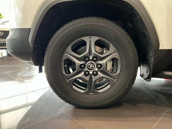 Toyota Land Cruiser 300 Series с пробегом 2022 года, цена 10 979 000 рублей, 51016 км, внедорожник, Автокод Объявления