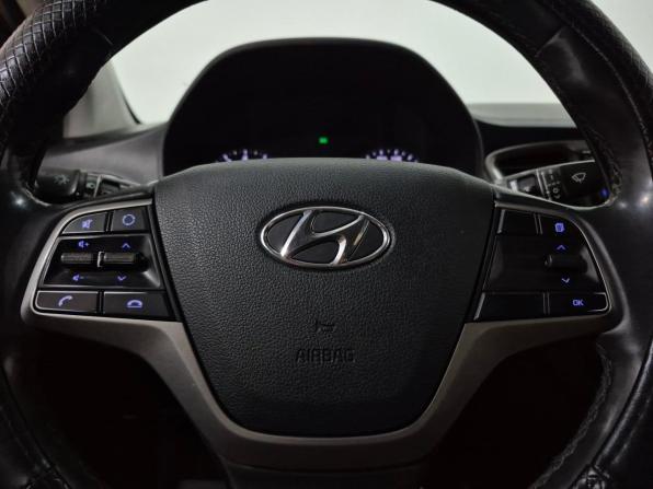 Hyundai Solaris II с пробегом 2018 года, цена 1 195 000 рублей, 198696 км, седан, Автокод Объявления