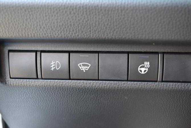 Toyota RAV4 V (XA50) с пробегом 2021 года, цена 3 190 000 рублей, 28739 км, внедорожник, Автокод Объявления