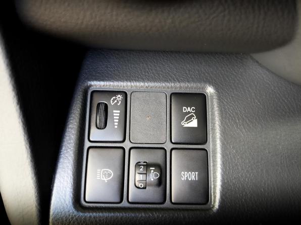 Toyota Ractis II с пробегом 2011 года, цена 1 540 000 рублей, 118930 км, хэтчбек, Автокод Объявления
