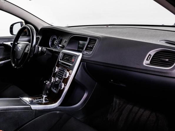 Volvo V60 I с пробегом 2011 года, цена 730 000 рублей, 302008 км, универсал, Автокод Объявления