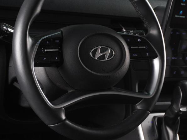 Hyundai Staria I с пробегом 2022 года, цена 5 270 000 рублей, 25365 км, минивэн, Автокод Объявления