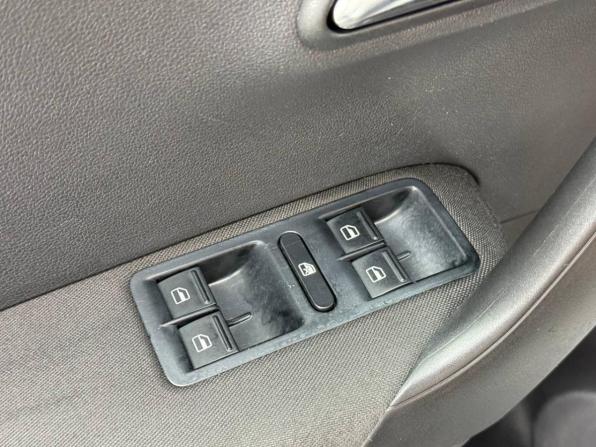 Volkswagen Polo V с пробегом 2013 года, цена 795 000 рублей, 159807 км, седан, Автокод Объявления