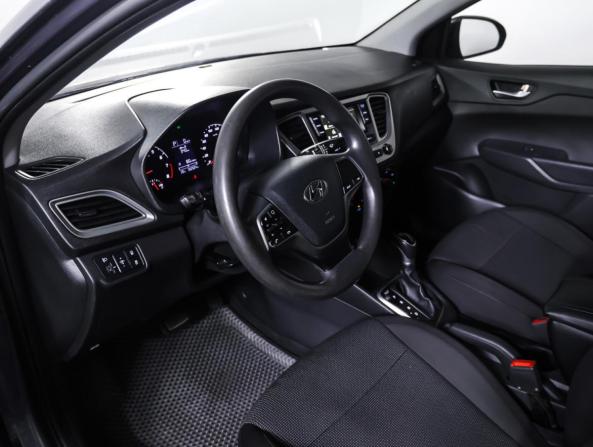Hyundai Solaris II Рестайлинг с пробегом 2021 года, цена 885 000 рублей, 360000 км, седан, Автокод Объявления