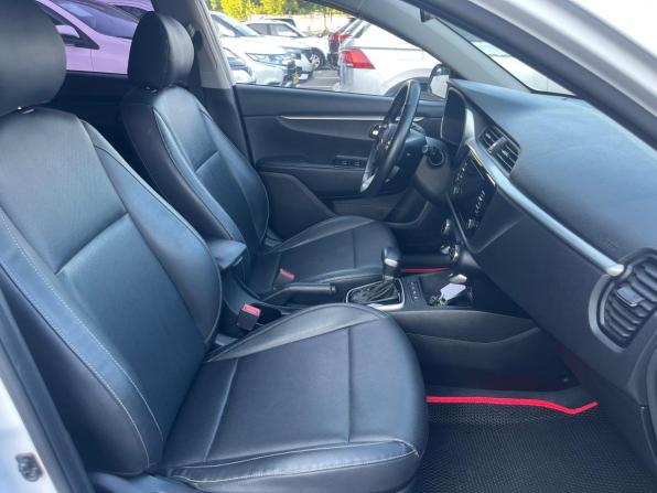 Kia Rio IV Рестайлинг с пробегом 2021 года, цена 1 690 000 рублей, 52827 км, хэтчбек, Автокод Объявления