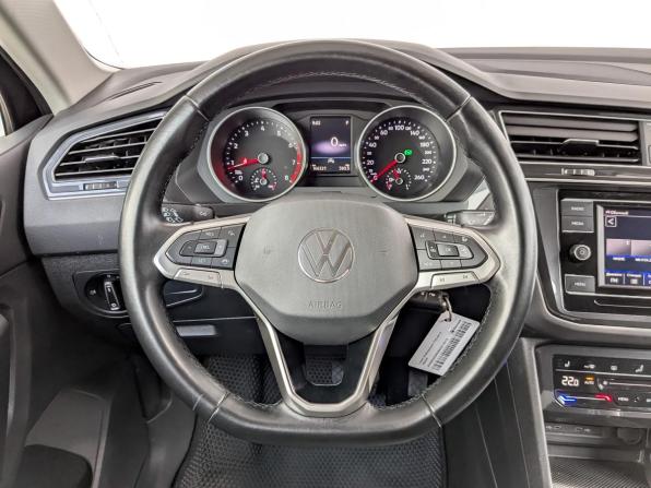 Volkswagen Tiguan II Рестайлинг с пробегом 2021 года, цена 2 150 000 рублей, 166321 км, внедорожник, Автокод Объявления