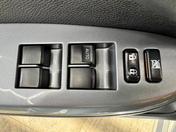 Toyota Corolla X (E140 E150) Рестайлинг с пробегом 2012 года, цена 959 000 рублей, 187238 км, седан, Автокод Объявления