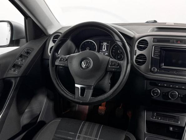 Volkswagen Tiguan I Рестайлинг с пробегом 2016 года, цена 899 000 рублей, 222412 км, внедорожник, Автокод Объявления