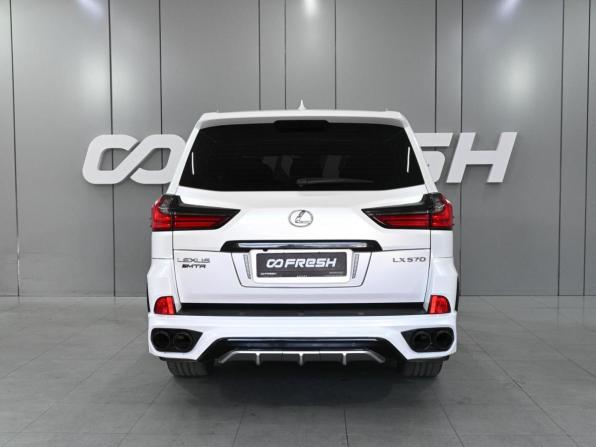 Lexus LX III Рестайлинг 2 с пробегом 2018 года, цена 9 799 000 рублей, 62769 км, внедорожник, Автокод Объявления