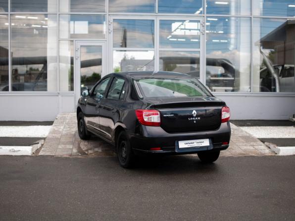Renault Logan II Рестайлинг с пробегом 2018 года, цена 950 000 рублей, 98308 км, седан, Автокод Объявления