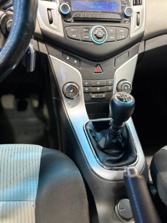 Chevrolet Cruze I с пробегом 2012 года, цена 599 000 рублей, 248177 км, хэтчбек, Автокод Объявления