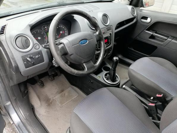 Ford Fusion I Рестайлинг с пробегом 2007 года, цена 269 000 рублей, 324315 км, хэтчбек, Автокод Объявления