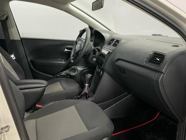 Volkswagen Polo V с пробегом 2011 года, цена 540 000 рублей, 216972 км, седан, Автокод Объявления