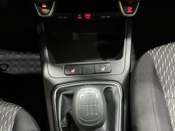 Kia Rio IV с пробегом 2017 года, цена 1 215 000 рублей, 64000 км, седан, Автокод Объявления