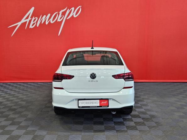 Volkswagen Polo VI с пробегом 2021 года, цена 1 319 000 рублей, 142158 км, лифтбек, Автокод Объявления