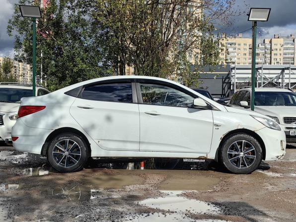 Hyundai Solaris I с пробегом 2013 года, цена 529 000 рублей, 235000 км, седан, Автокод Объявления