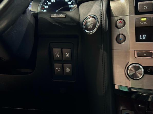 Lexus LX III Рестайлинг с пробегом 2014 года, цена 4 050 000 рублей, 202460 км, внедорожник, Автокод Объявления
